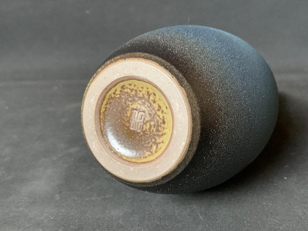 林小六造 泥彩 椿図 耳付 一輪生 共箱 共布　楠部弥弌師事 867