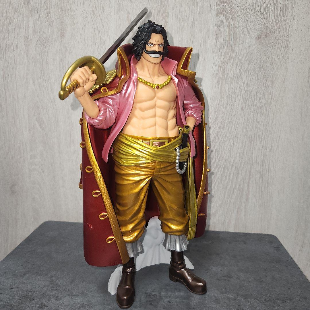 バンプレくじ　C賞　ロジャーフィギュア