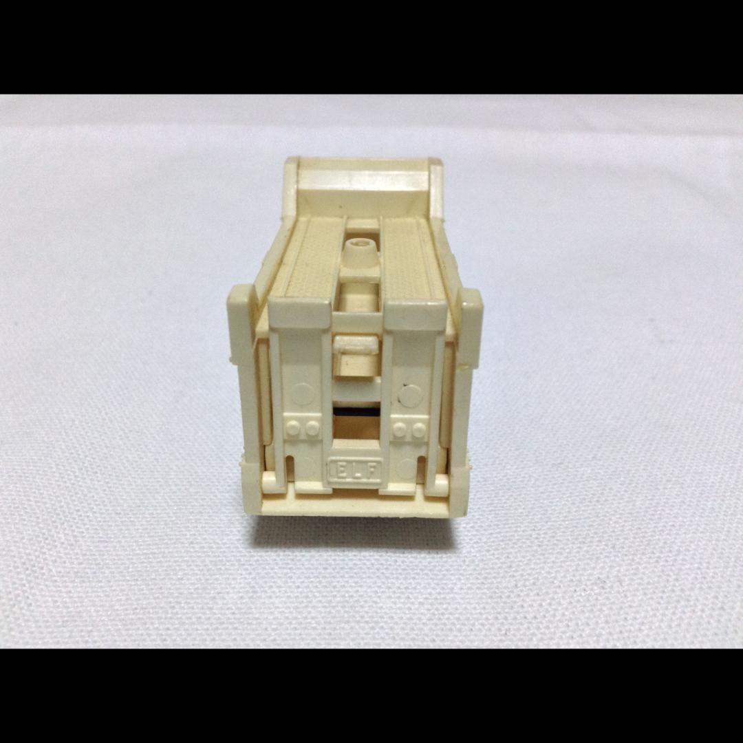 【トミカ】ISUZU エルフ キャリアカー【廃番ビンテージミニカー】