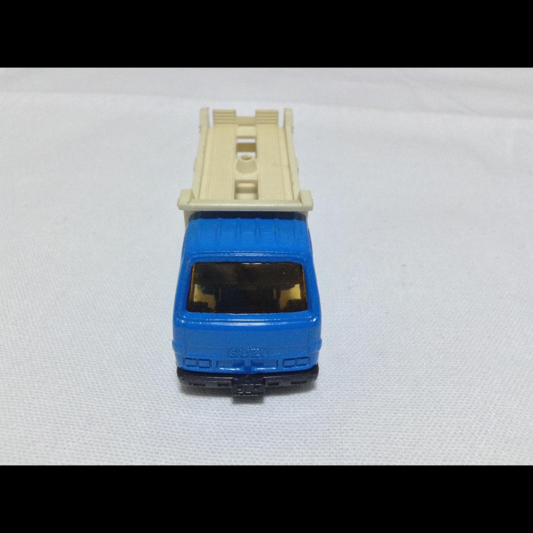 【トミカ】ISUZU エルフ キャリアカー【廃番ビンテージミニカー】