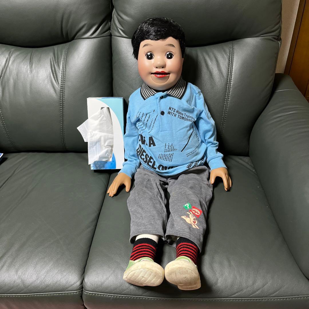 腹話術人形