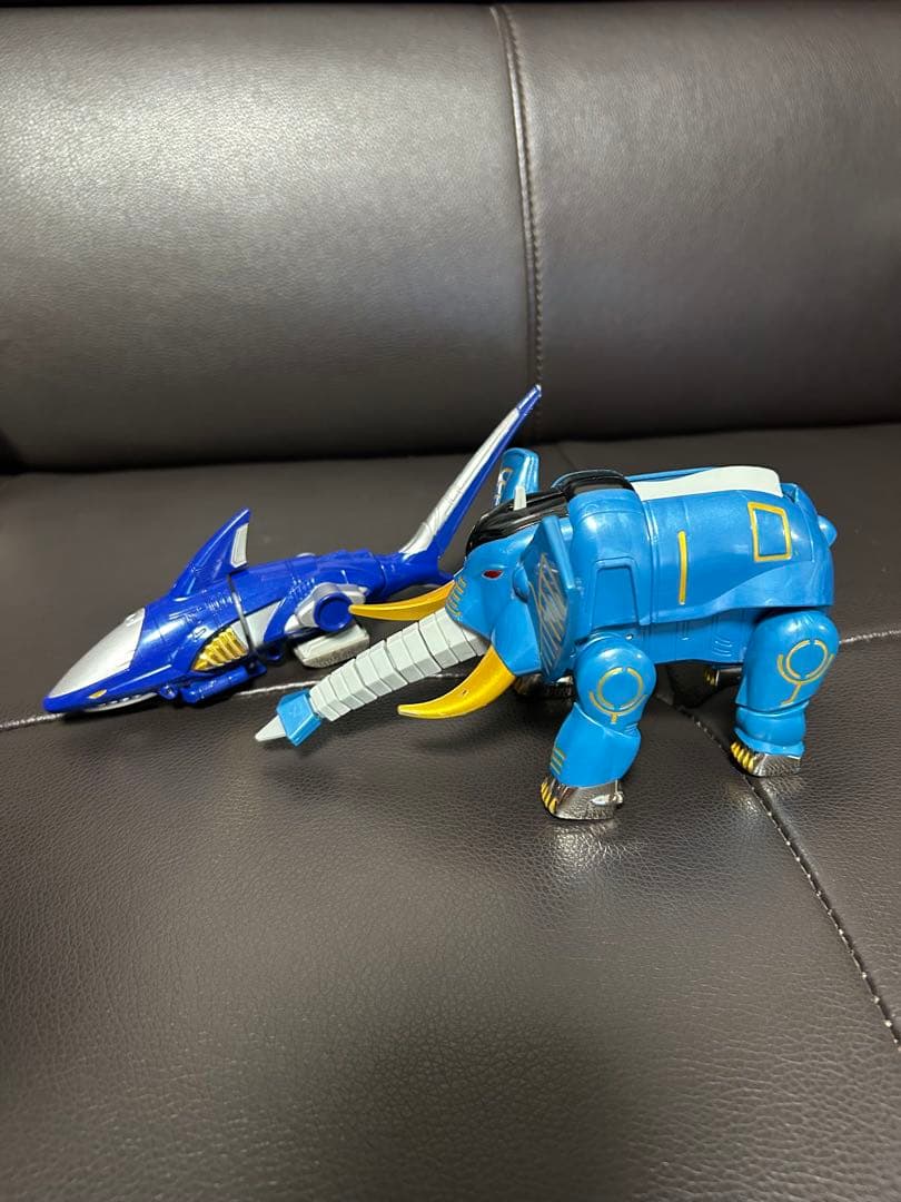 百獣戦隊ガオレンジャー　ロボット　『ガオキング』➕　『ガオエレファント』