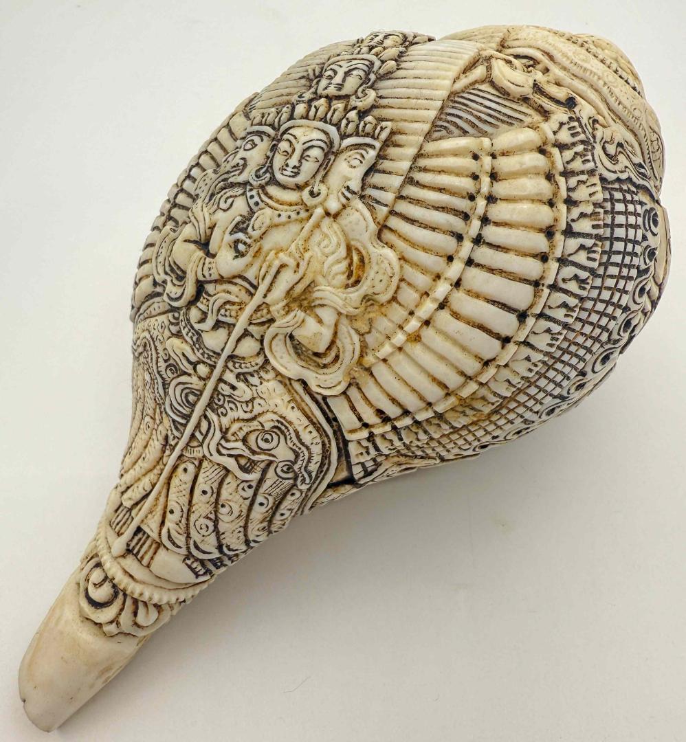 ◆チベット密教法具　法螺貝（シャンカ）白傘蓋仏頂（シタータパトロ）