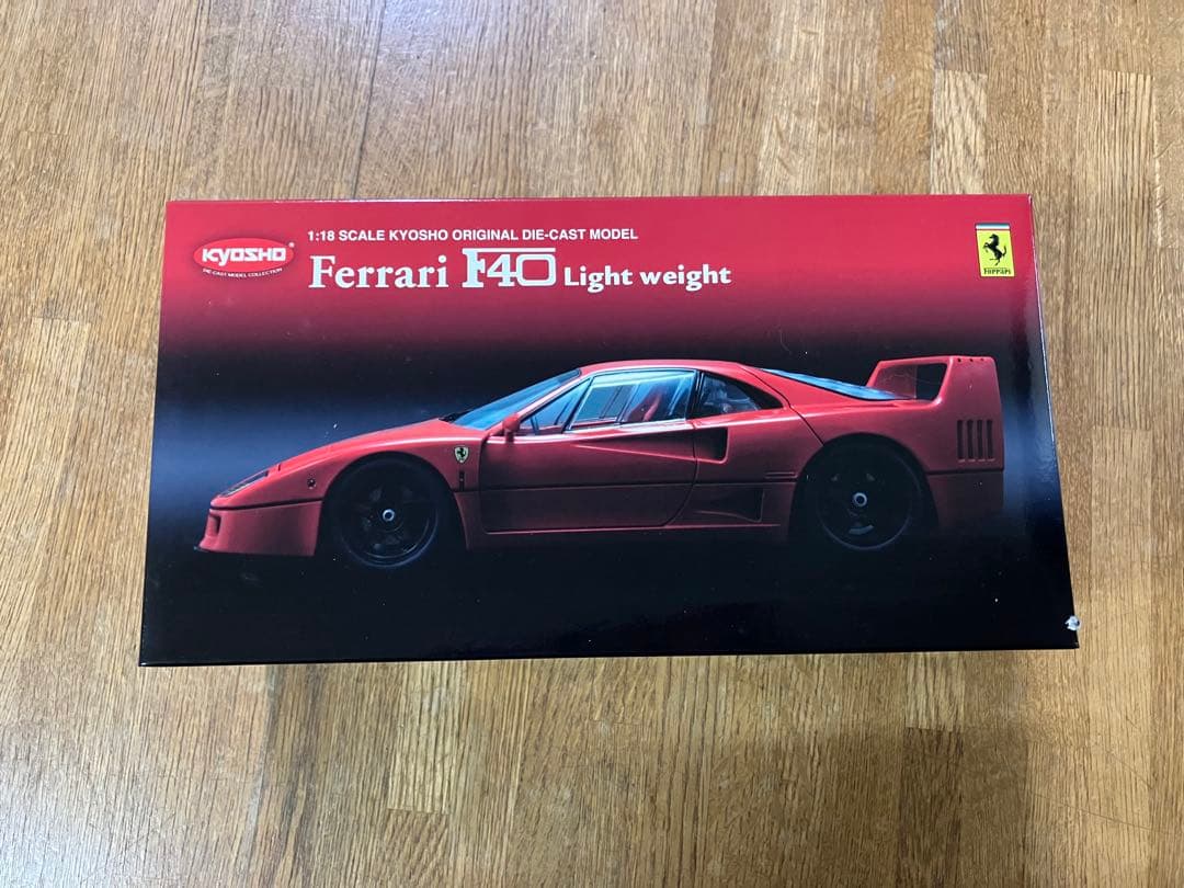 未開封 1/18 京商 フェラーリF40 Light weight レッド