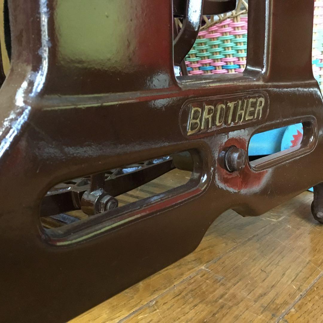 ※アンティーク※BROTHER 足踏みミシン脚のテーブル　アイアン　厚い板