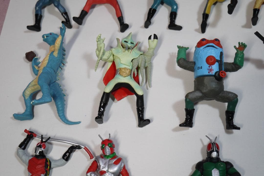 HG 仮面ライダー　怪人　昭和シリーズ　仮面ライダークウガ　30体