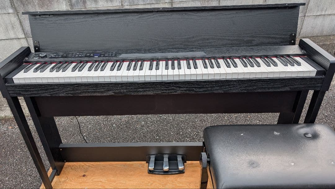 送料込み KORG 電子ピアノ C1 Air 2018年製スリムで激お洒落