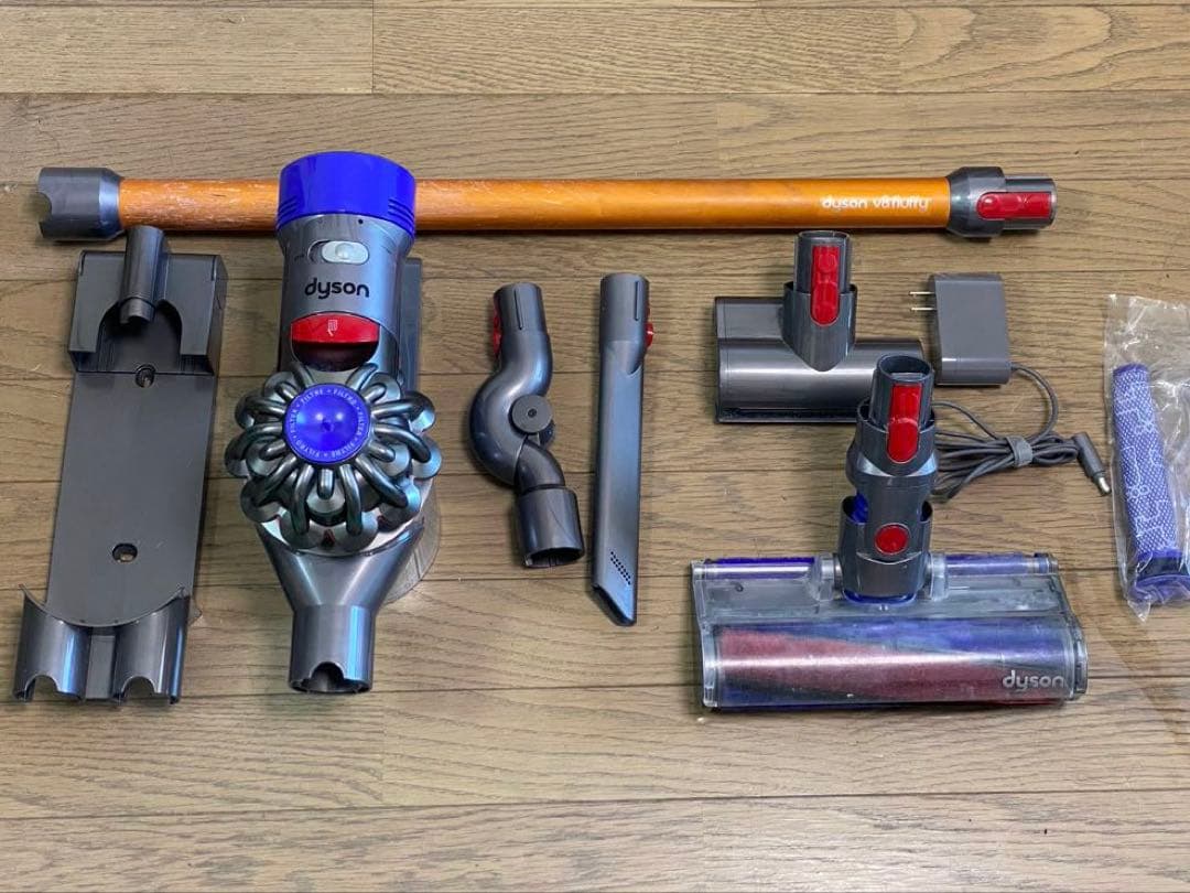 Dyson V8 Fluffy ダイソン ワイヤレススティッククリーナー