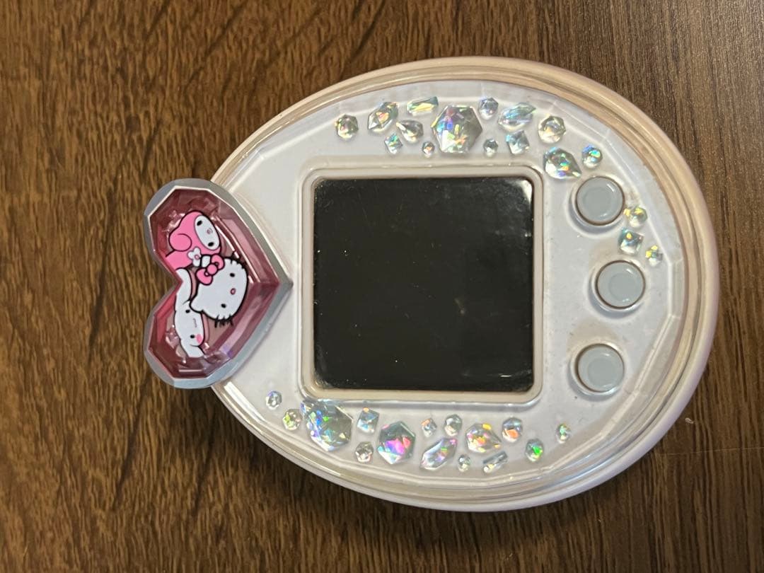 たまごっちP's ピンク　たまデコ　ピアス　サンリオ　たまごっちピース