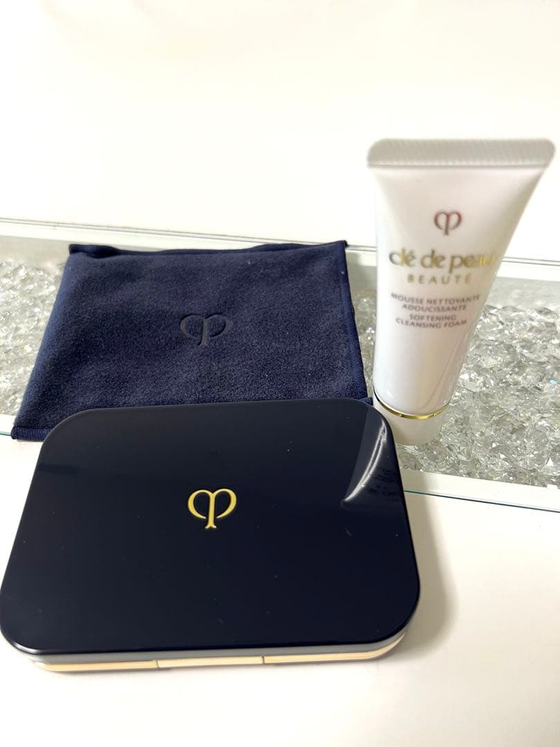 クレドポーボーテ　タンブードルエクラ II 00 &洗顔フォーム　モイスト