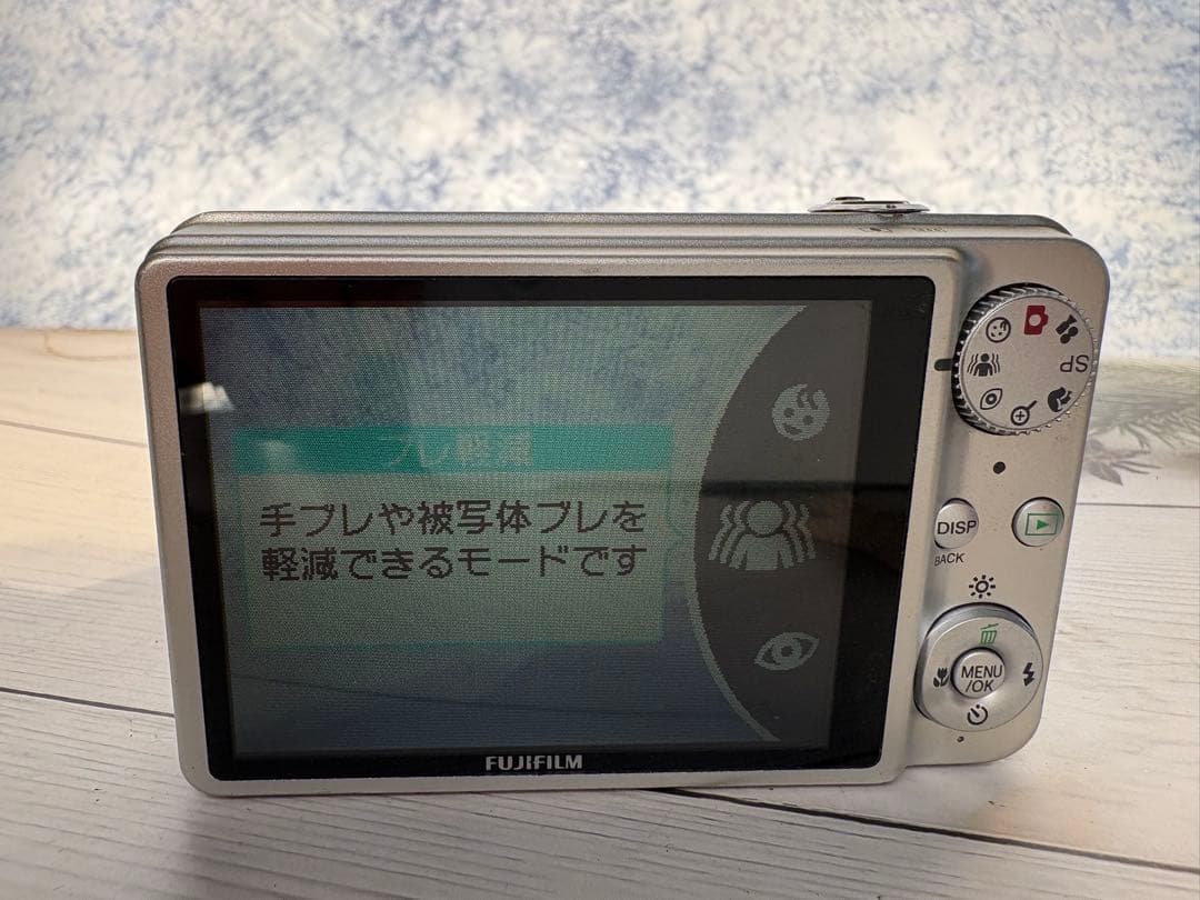 FUJIFILM FINEPIX J150W コンパクトデジタルカメラ(レ43)