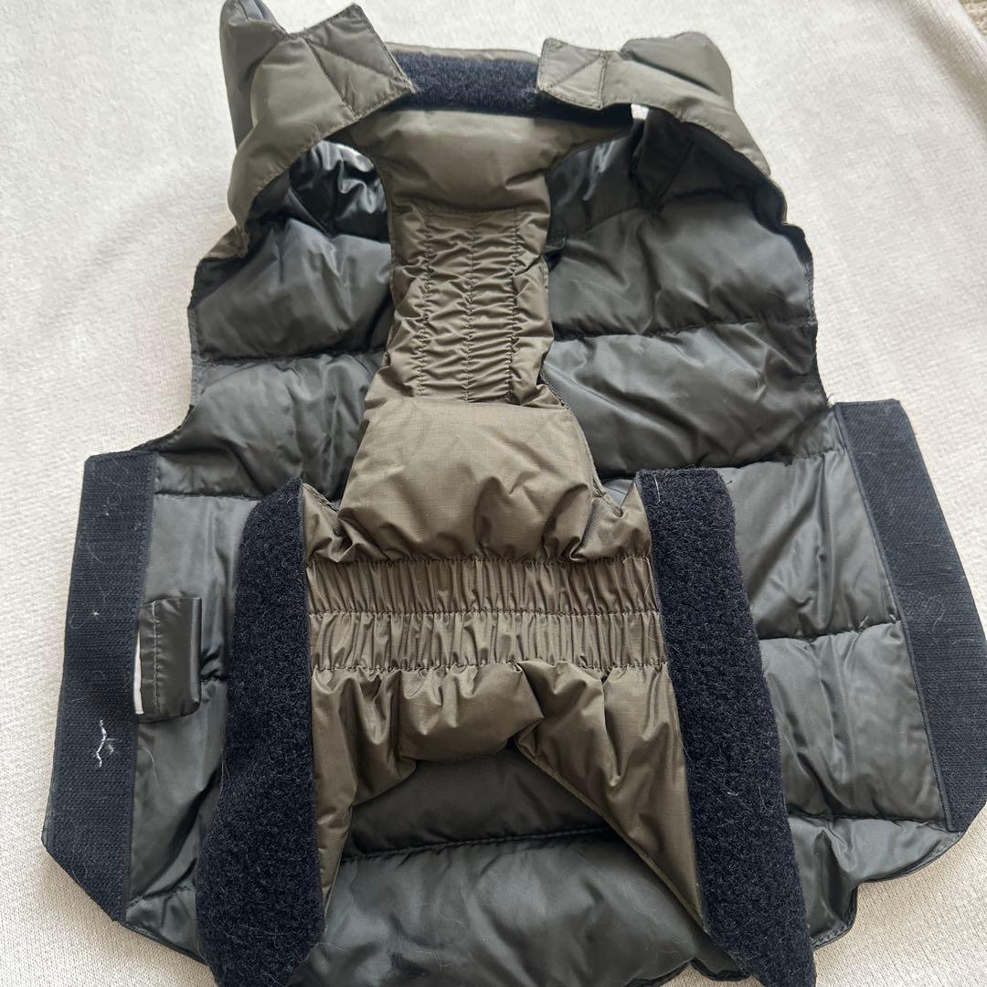 NANGA ダウンベスト オリーブ色　犬用ダウン