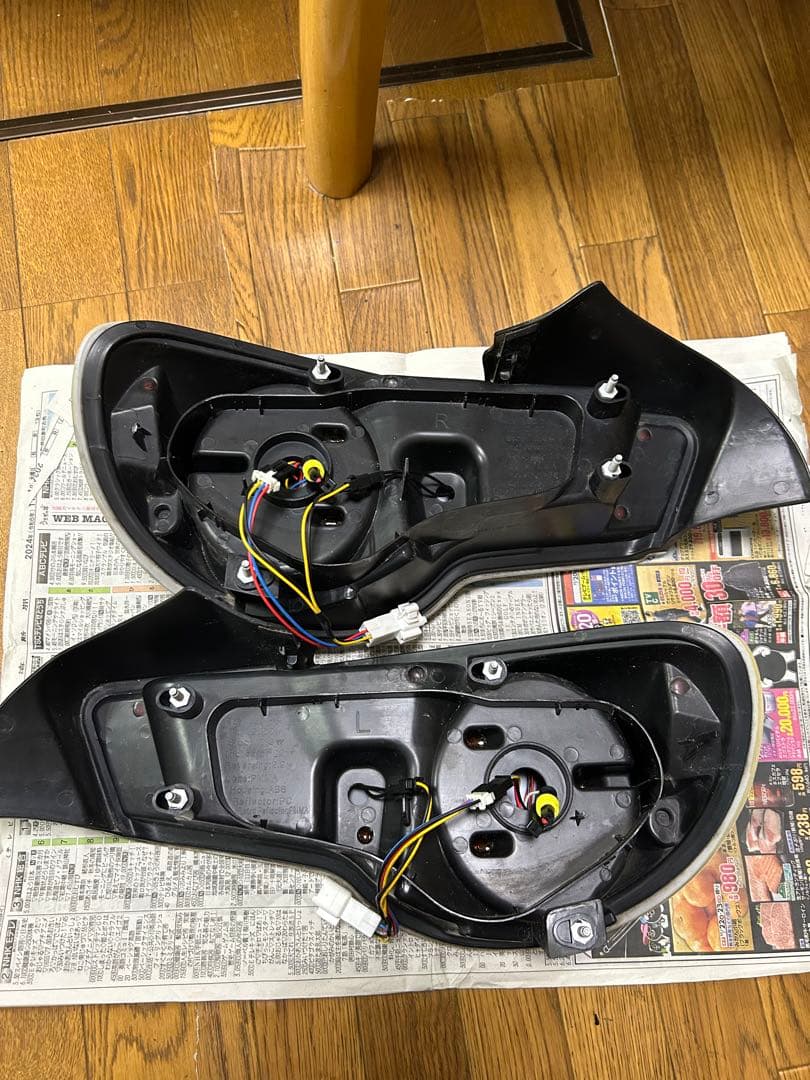 FBE/BRZ INTEC LEDテールランプ ホワイト/レッド