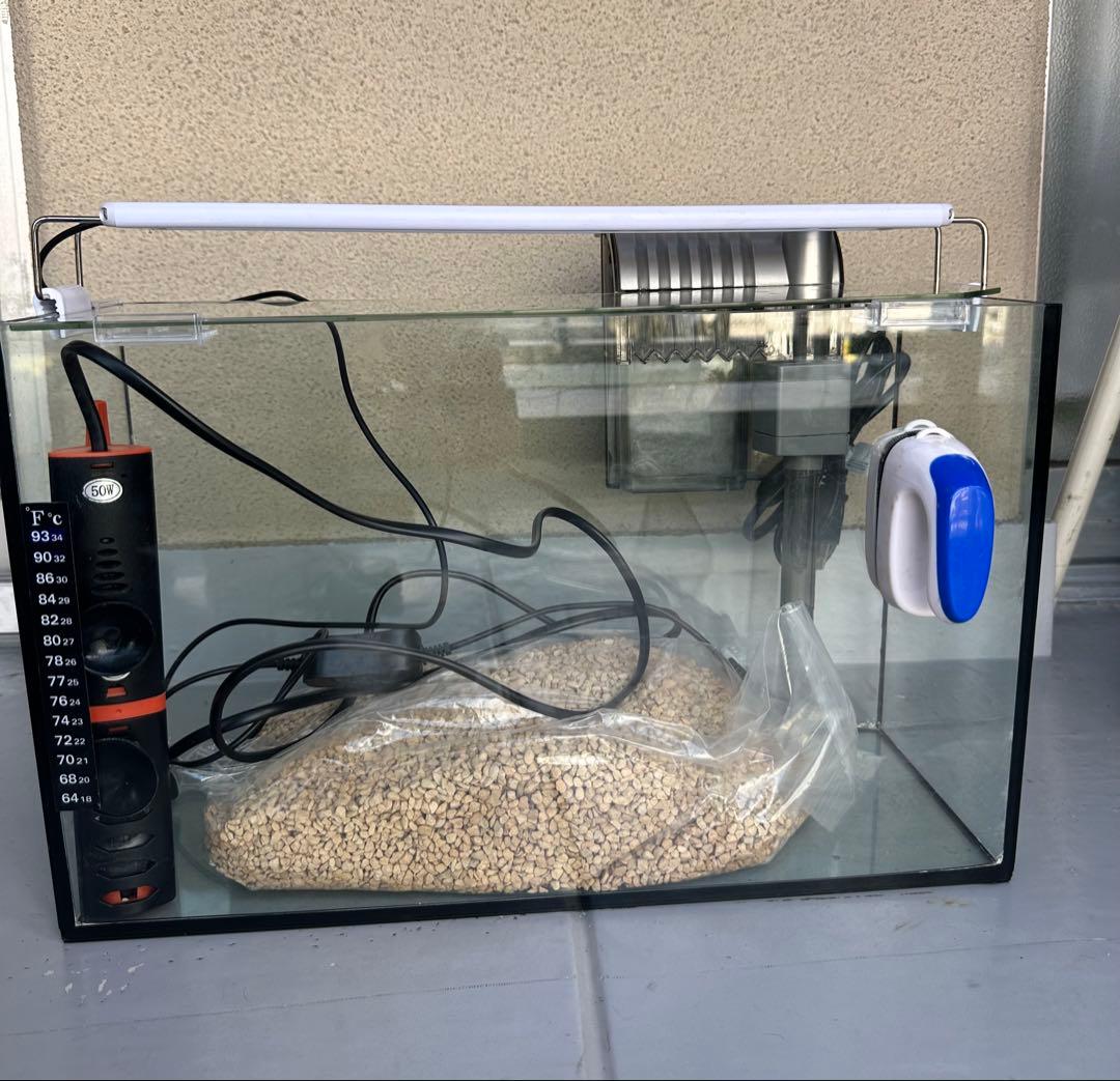 小型ガラス水槽 ヒーター・フィルター・LEDライト付き