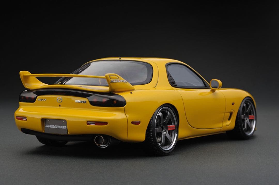 イグニッションモデル 1/18 マツダRX-7 FD35