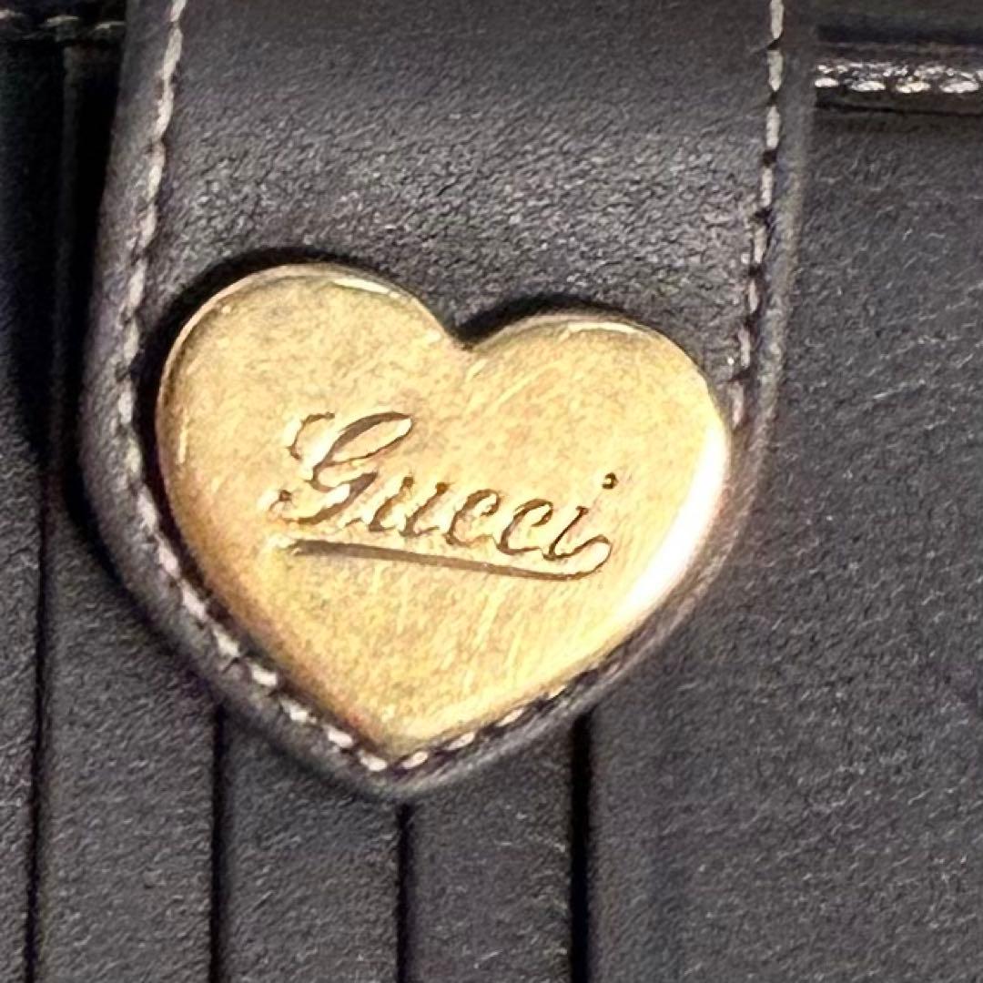 Gucci GGパターン 二つ折り財布グッチ Wホック ハートモチーフ