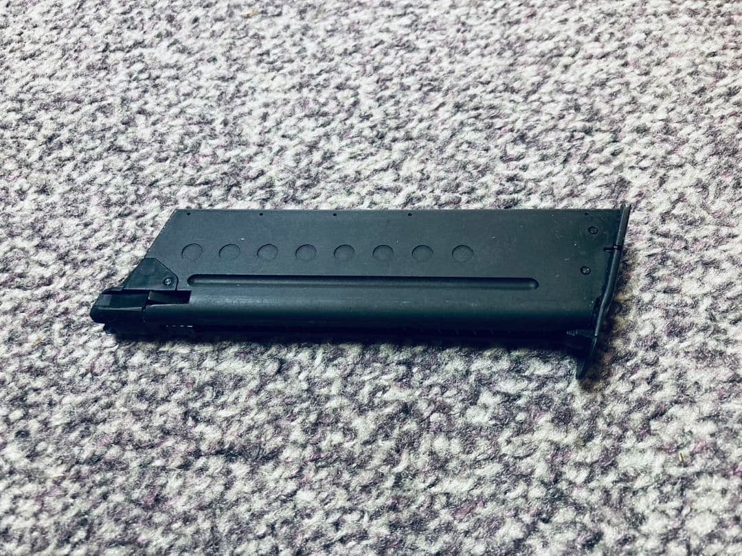 【中古美品・希少】タナカ P220 IC ガスブローバック マガジン 9mm拳銃