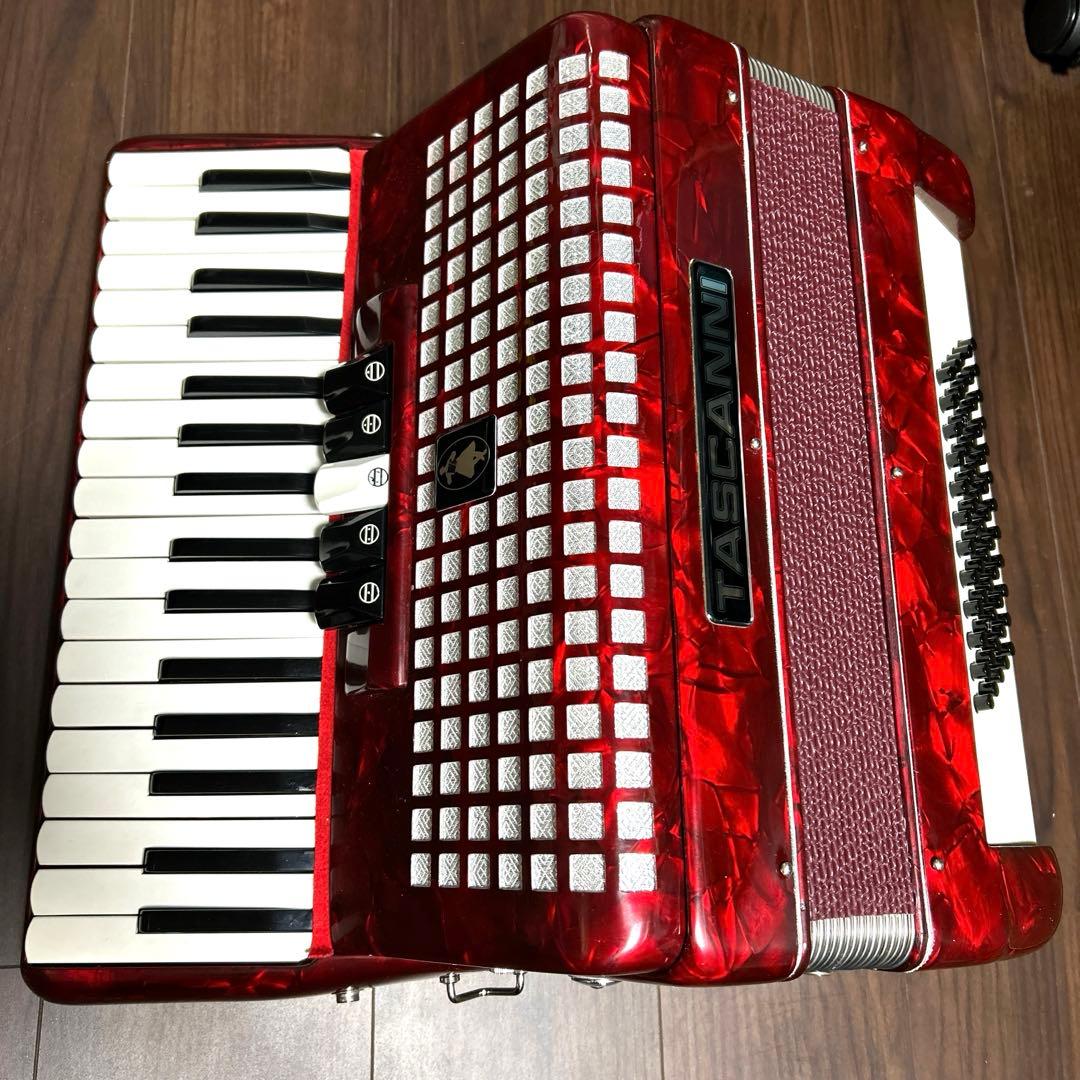 TASCANNI アコーディオン