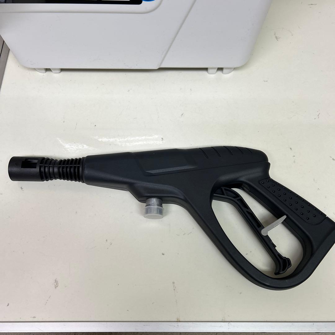 未使用　箱無し　アイリスオーヤマ タンク式高圧洗浄機 SBT-512N