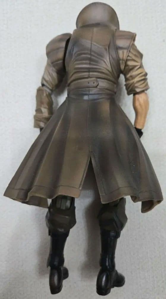 PLAY ARTS改　リキッドスネークフィギュア