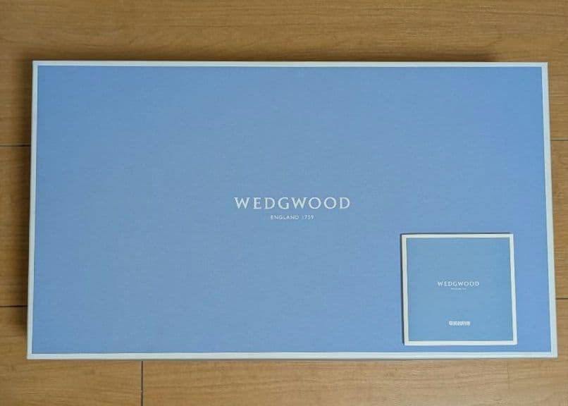 ウェッジウッド 雛ドール プラーク　木製フレーム 新品未使用