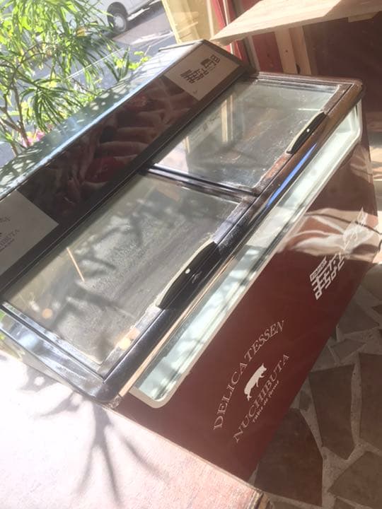 業務用冷凍庫