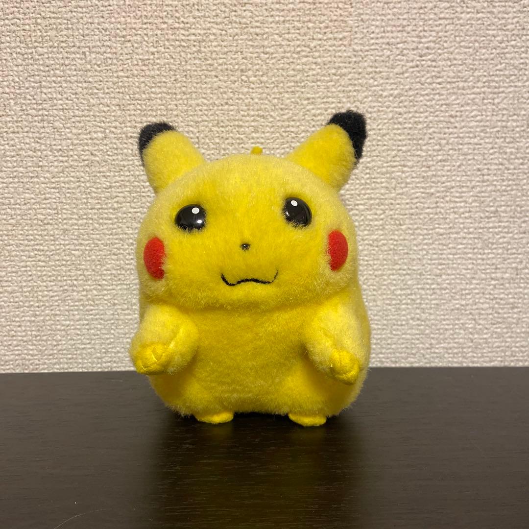 お腹を押すとなく 初期ピカチュウ ぬいぐるみ TOMY