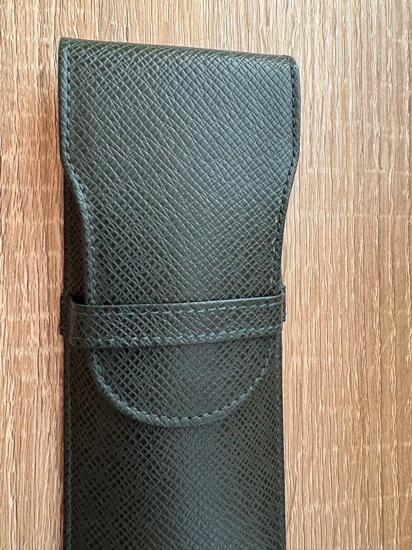 LOUIS VUITTON ✴︎タイガ エテュイスティロ ✴︎ペンケース