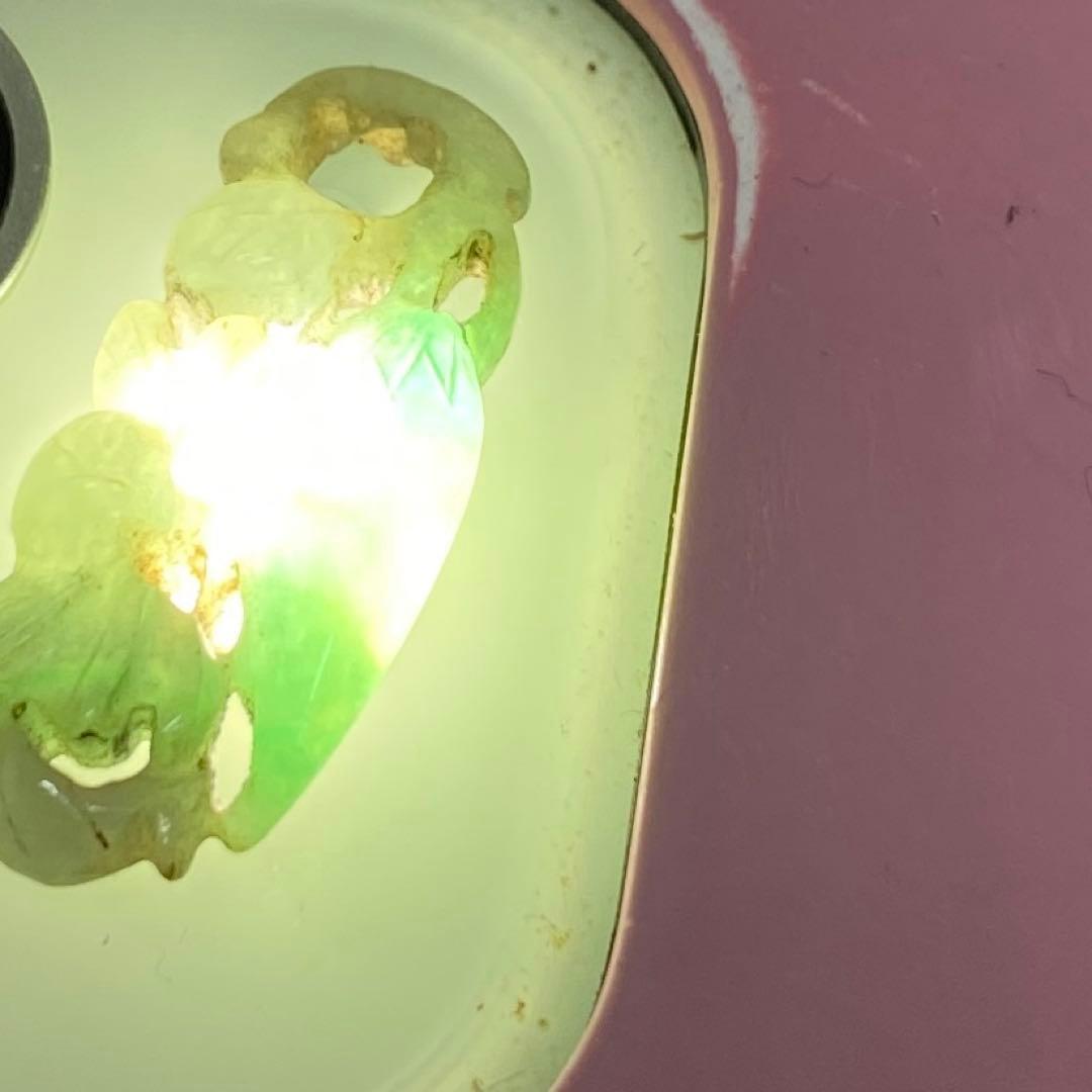 本翡翠　ネックレストップ　82g（箱の重さ込）　東さ7-0219①