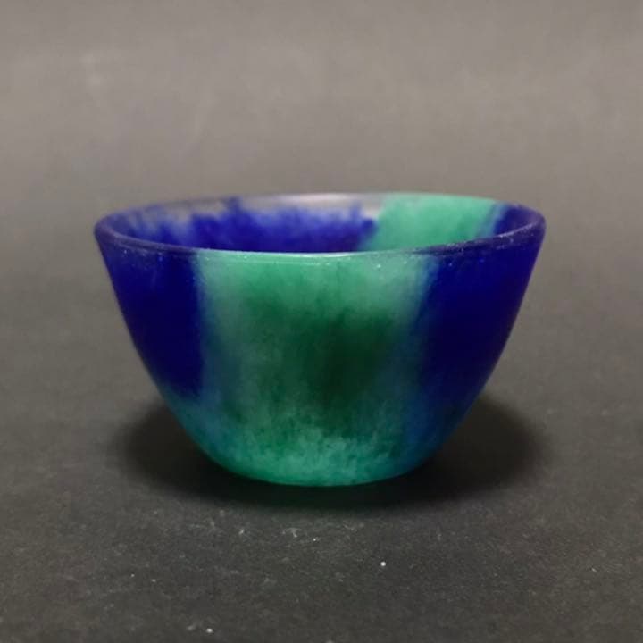 パートドヴェール　ぐい呑　藍色　翡翠色　佐伯泰典作