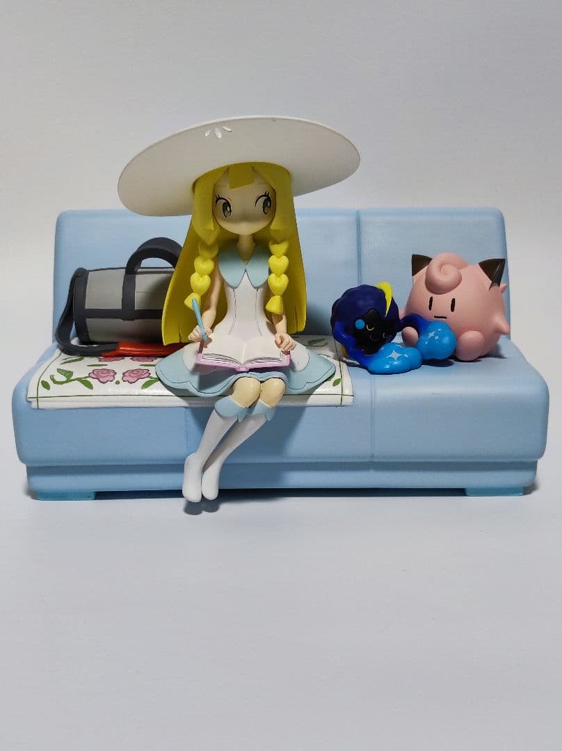 オルゴール リーリエ ＆ コスモッグ ピッピ人形