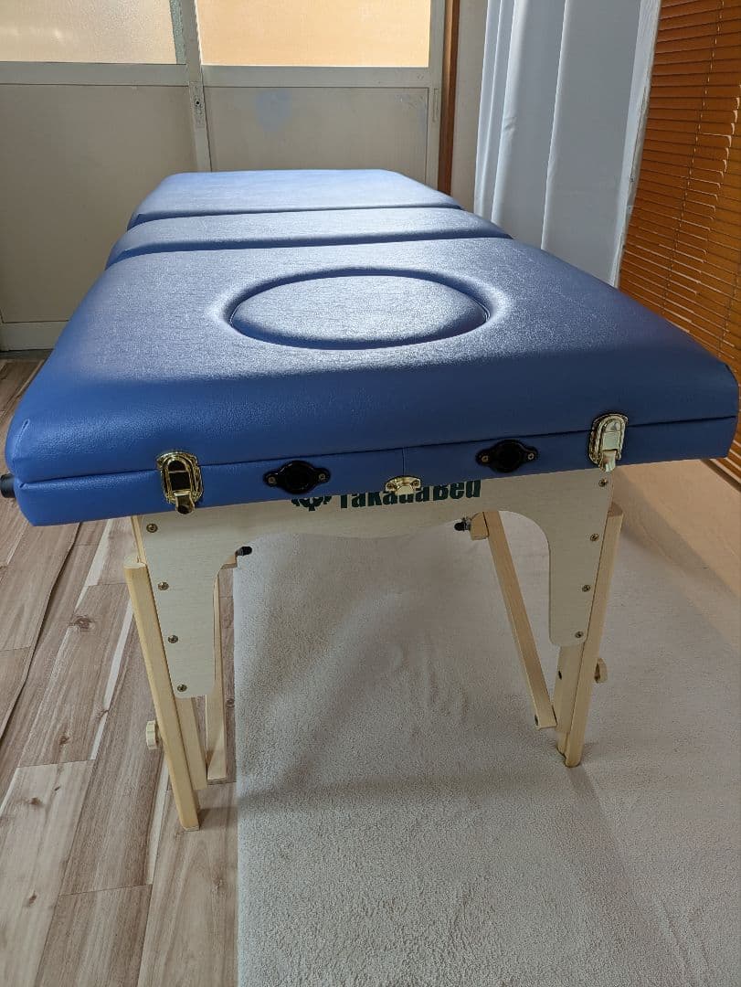 高田ベッド【未使用品】折りたたみマッサージベッド