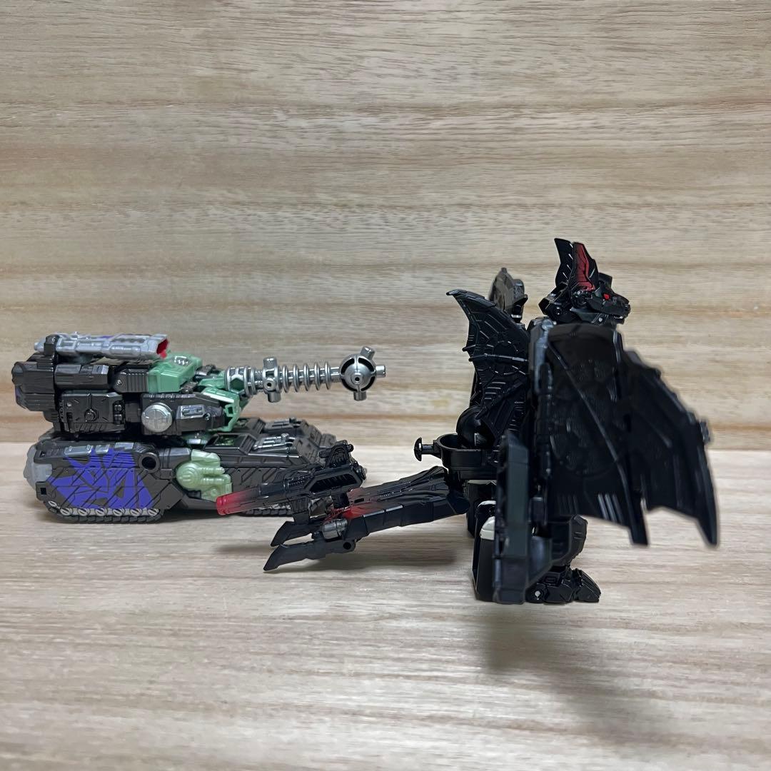 【海外版】トランスフォーマーコラボレーション ドラキュラス＆フランケントロン