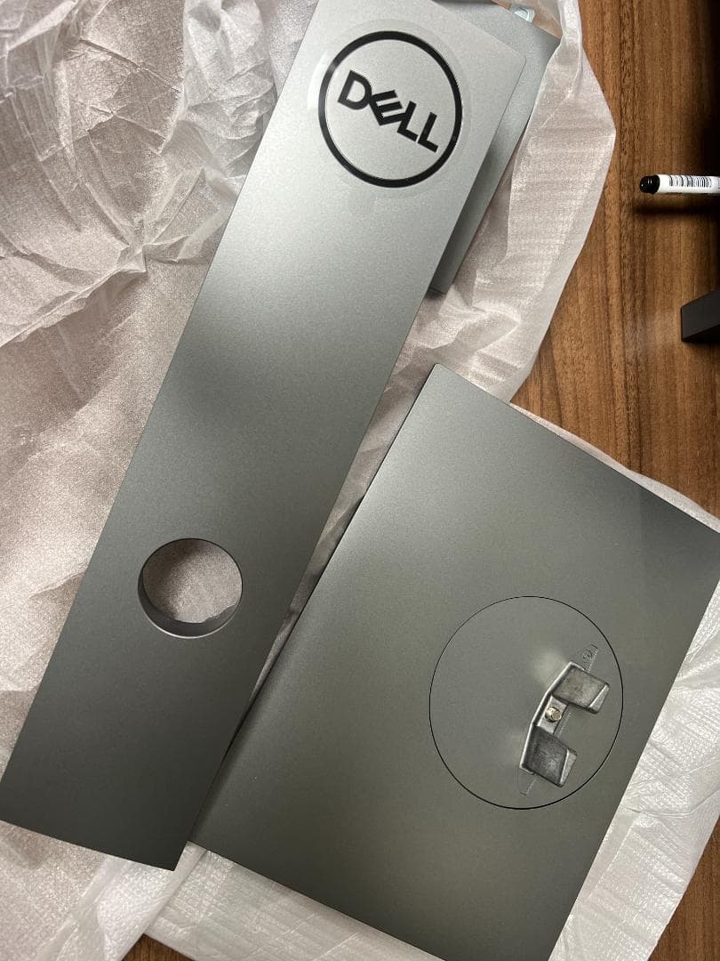 Dell U2720QM 4K 27インチモニター 中古