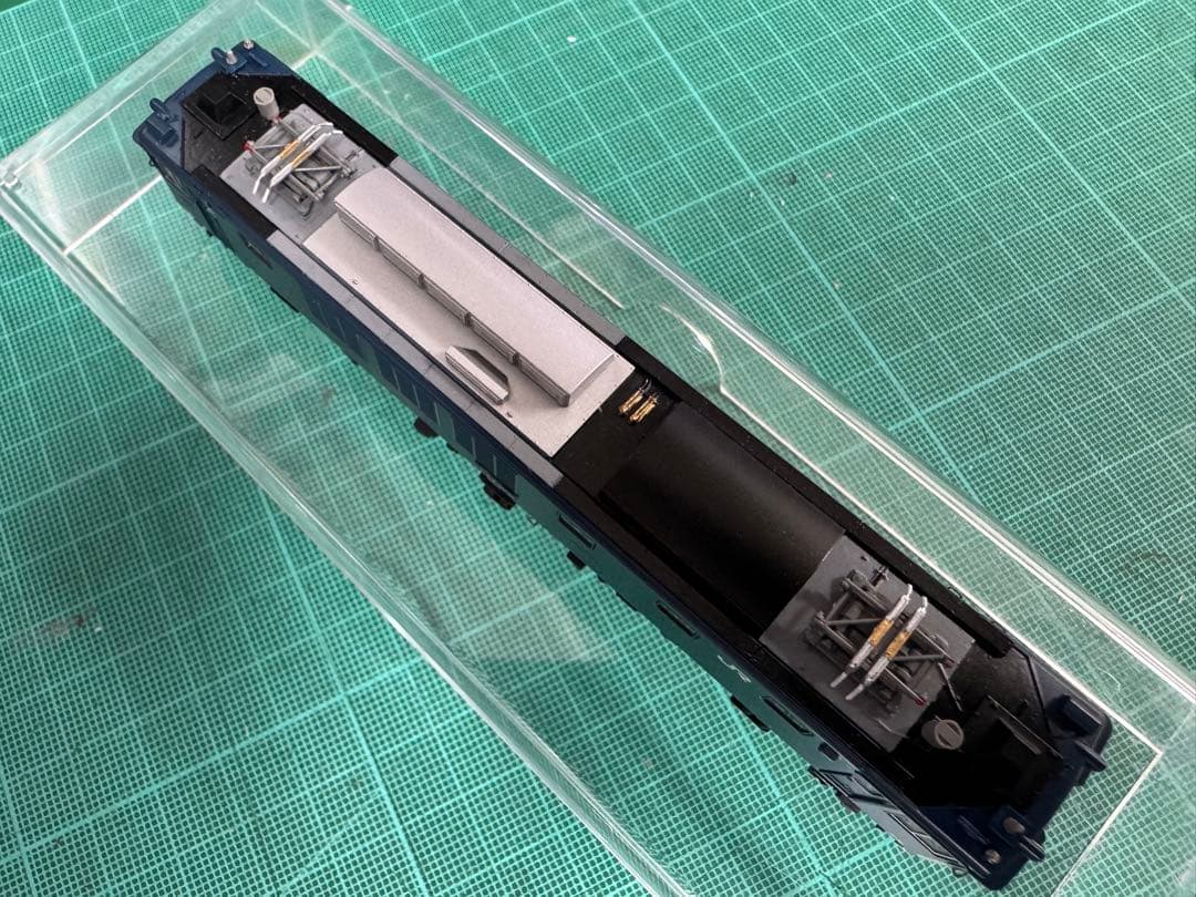 なべちわ　TOMIX製ベース　EF64 1031号機