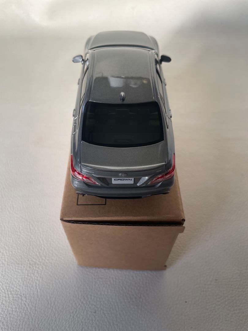 トヨタ クラウン RS Advance ミニカー ② 1L5 プレシャスメタル