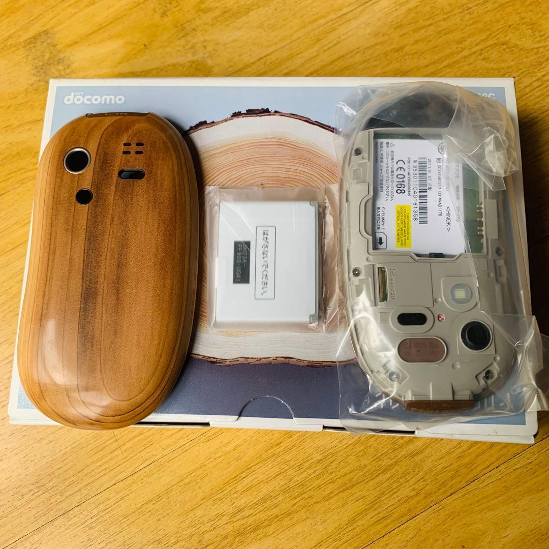 【ほぼ未使用品】　限定生産品　docomo TOUCH WOOD SH-08C
