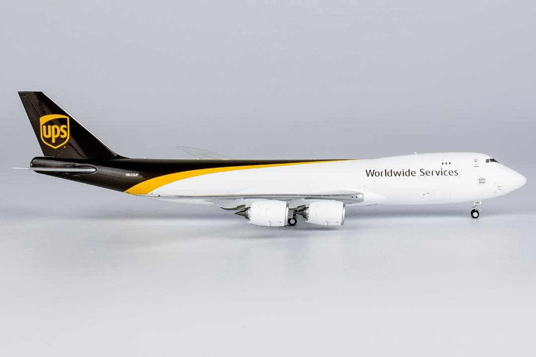 航空機・ヘリコプター UPS 747-8F N633UP 1/400