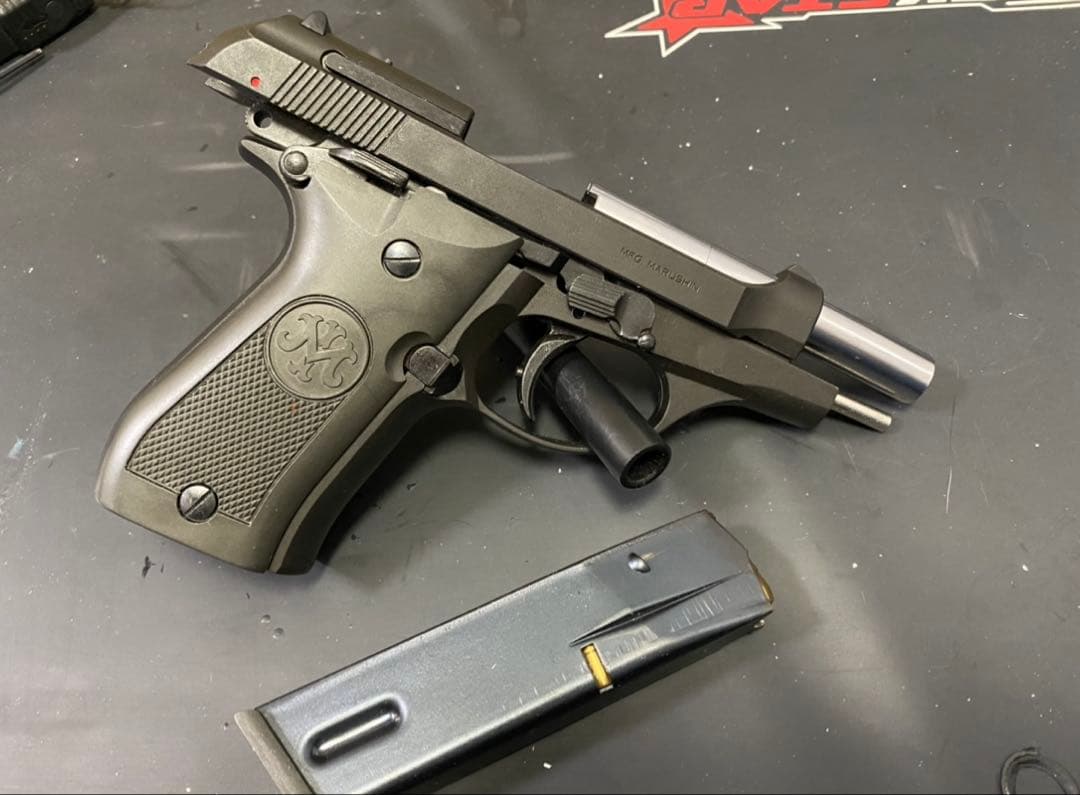 マルシン工業 M84 ヘビーウエイト モデルガン