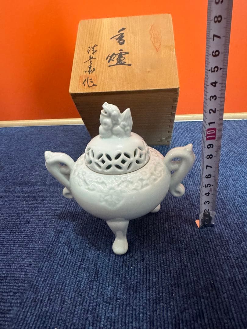 2005 有田焼 清兵衛 三足 獅子　白磁香炉　未使用