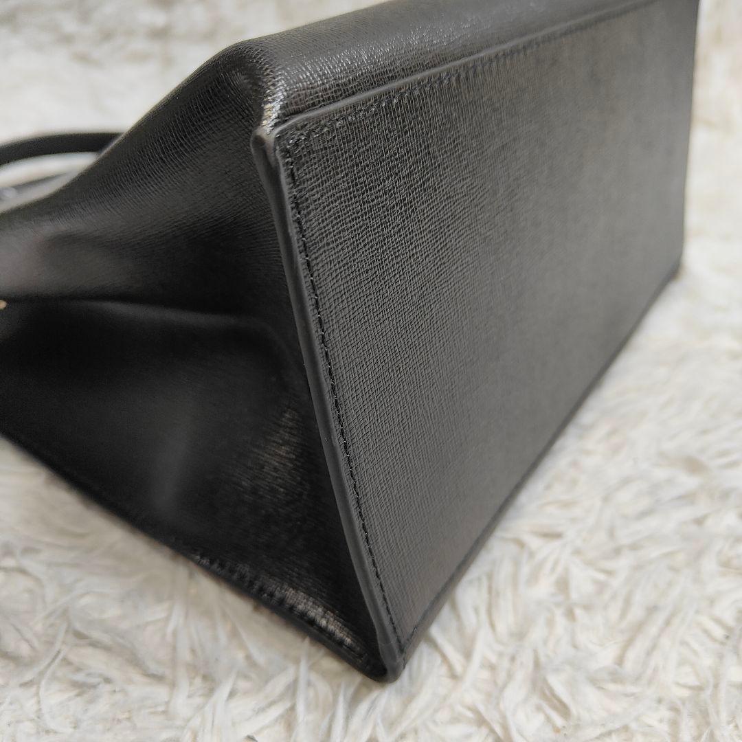 【未使用級】FURLA ブラック ミニハンドバッグ　黒 ブラック