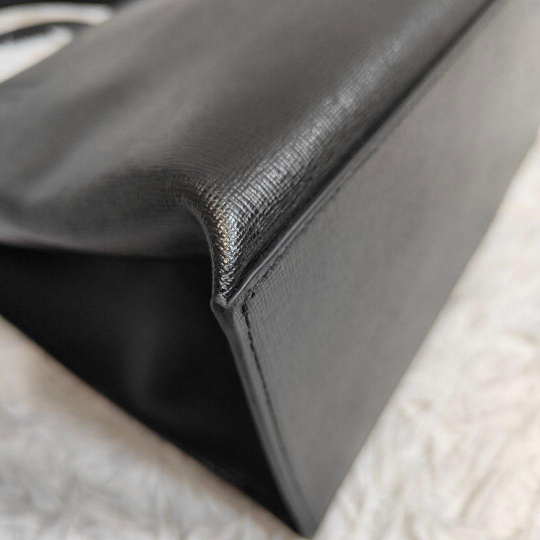 【未使用級】FURLA ブラック ミニハンドバッグ　黒 ブラック