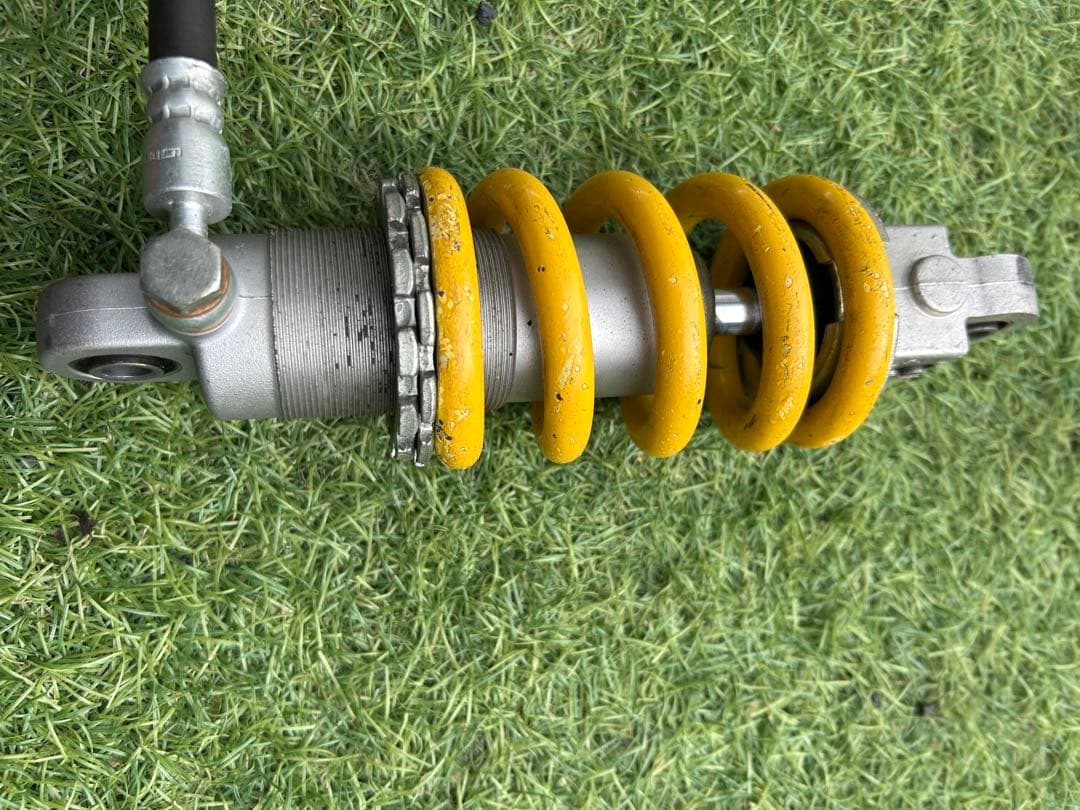 nsf100 リアサス　黄バネ