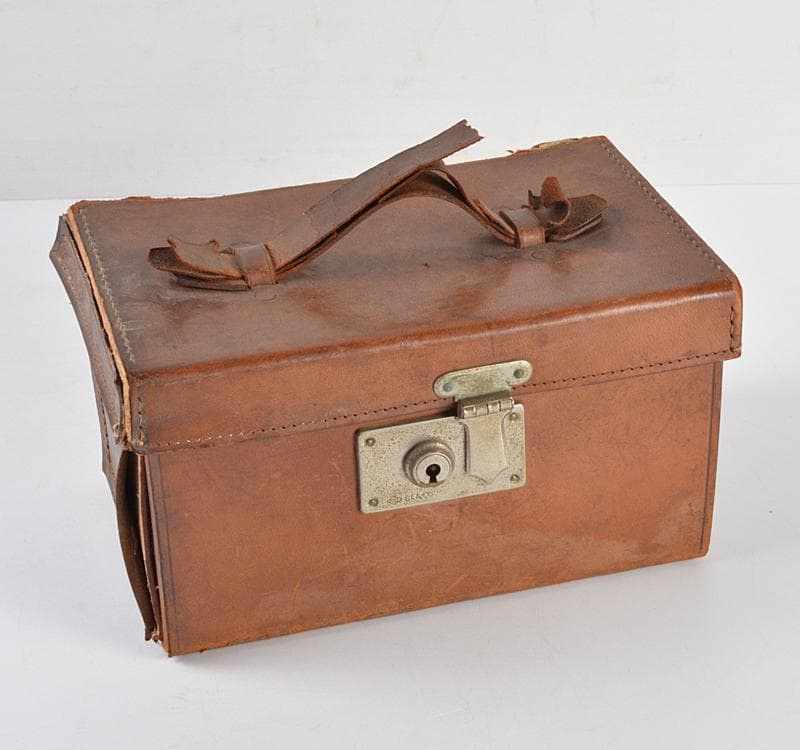 中国　竹嵌　骨牌　背竹牌　麻雀牌　皮製ケース付　D　8705