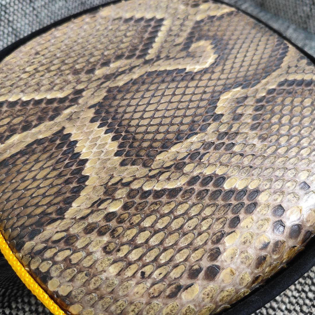 沖縄三線 本蛇革 沖縄音楽館 爪・ケース付き 黒金