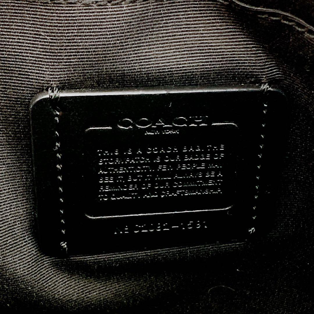 COACH ショルダーバッグ　シグネチャー　肩がけ　斜めがけ　2way