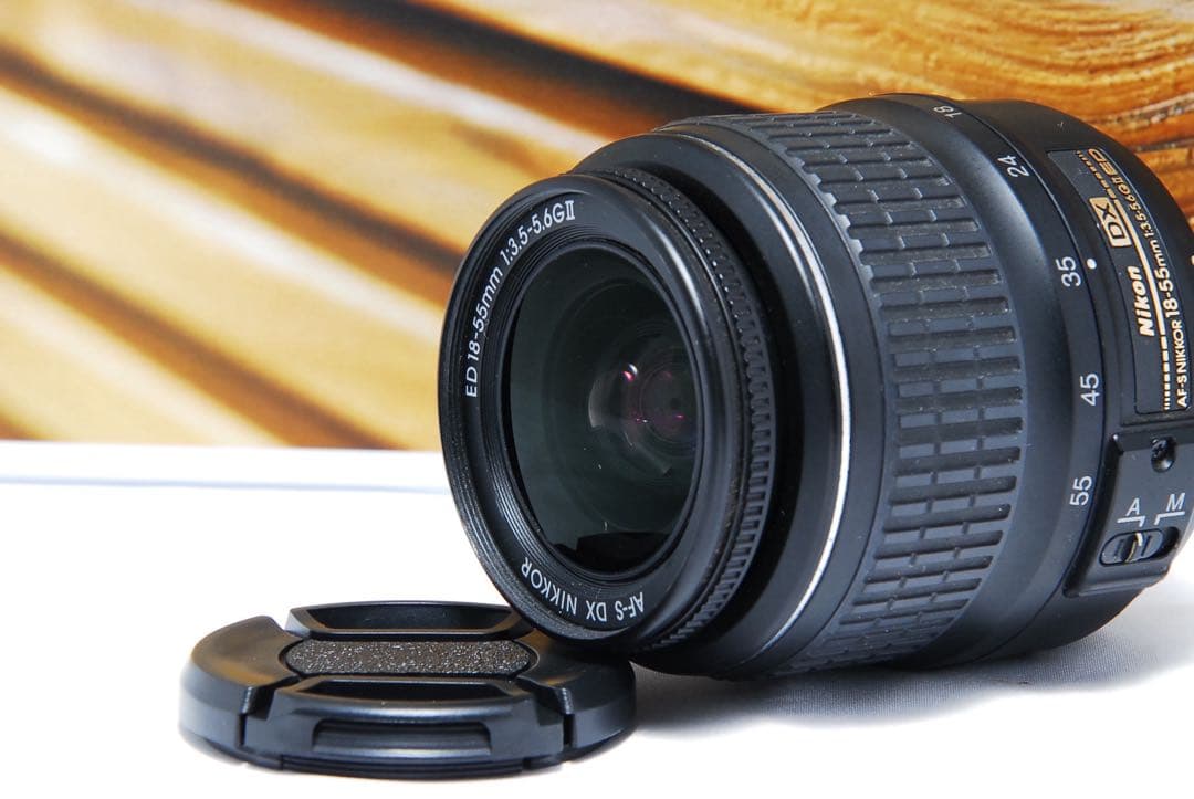 Nikon D40 スマホに転送　カメラ　小型軽量 一眼レフ エモい　ニコン