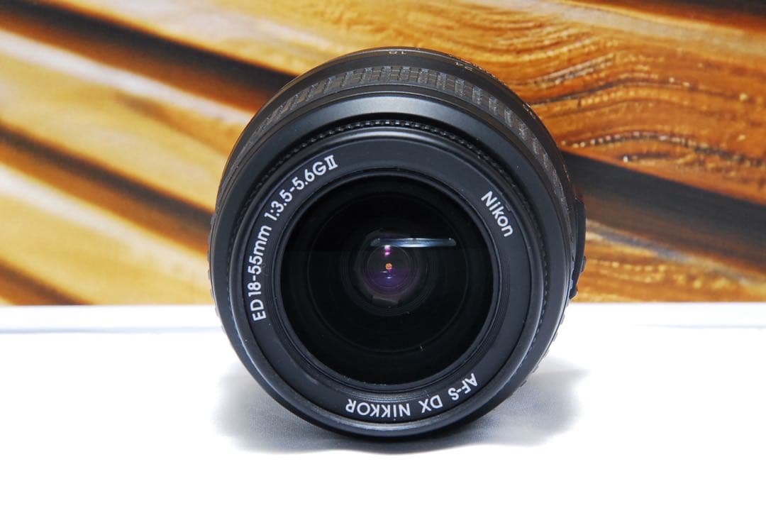 Nikon D40 スマホに転送　カメラ　小型軽量 一眼レフ エモい　ニコン