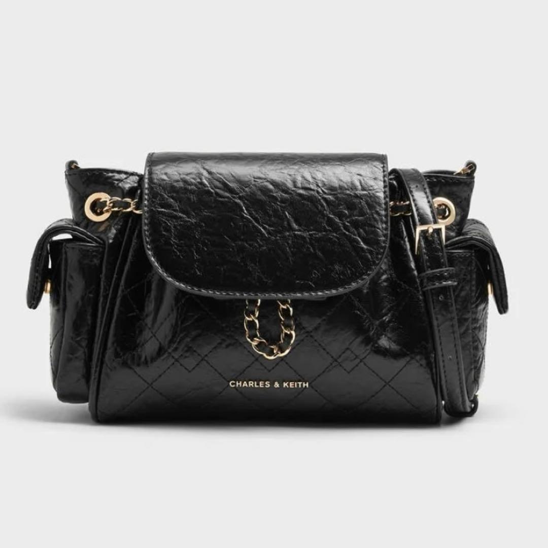 〈新品〉CHARLES&KEITH Duo 2wayフロントフラップバックパック