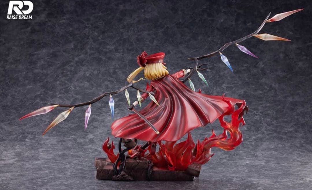 東方プロジェクト フランドール・スカーレット 軍服 フィギュア